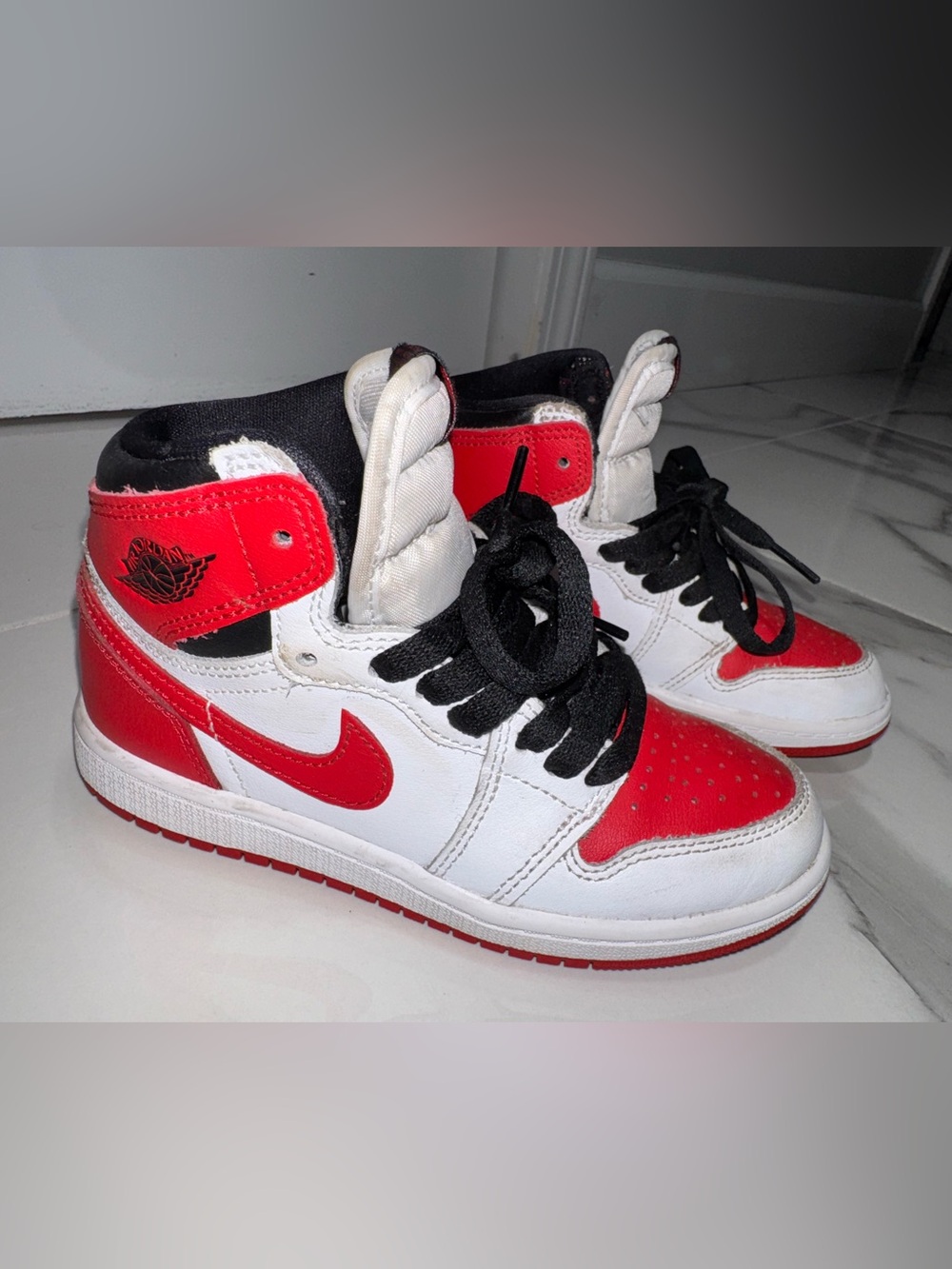 Nike Jordan retro 1 White Red Black High-Top Sneakers 13C